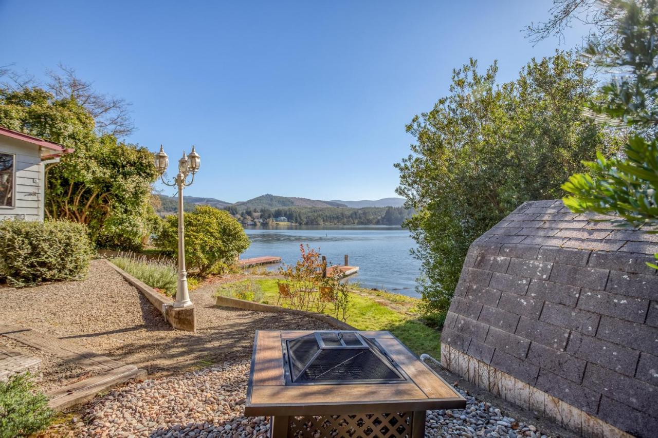 Regatta Park Lake House Lincoln City Esterno foto