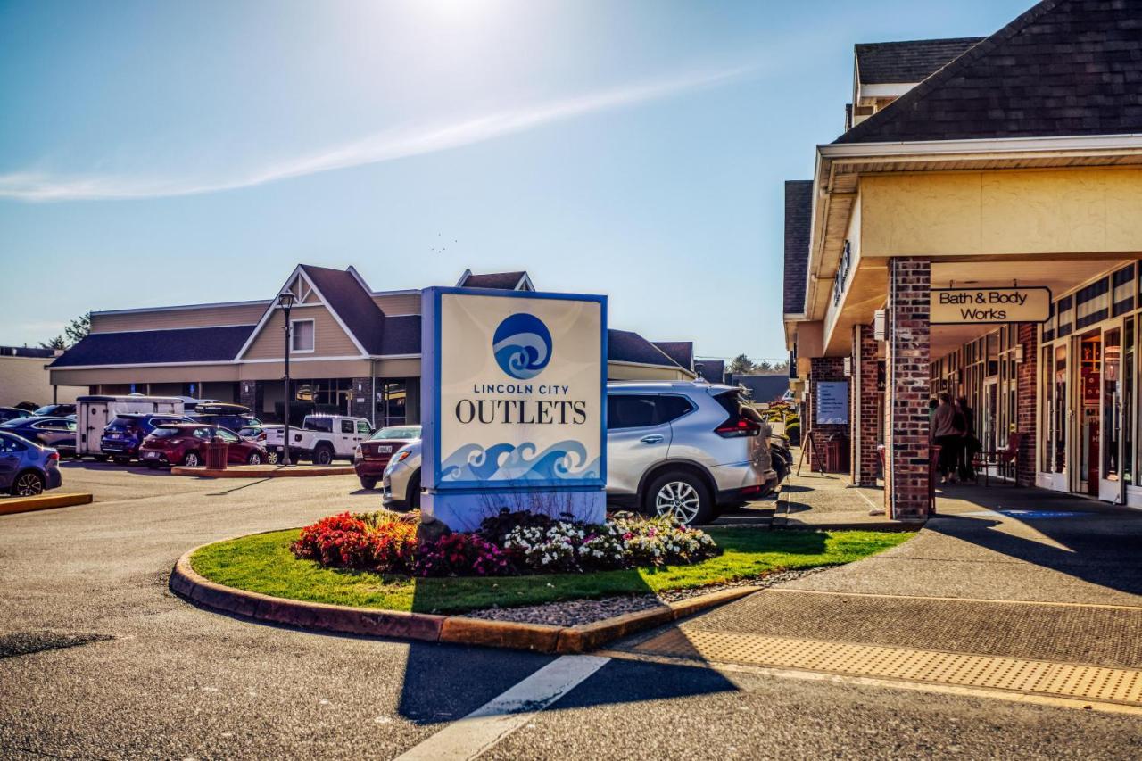 Regatta Park Lake House Lincoln City Esterno foto