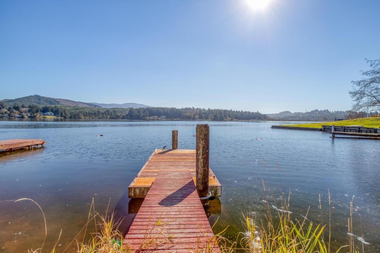 Regatta Park Lake House Lincoln City Esterno foto